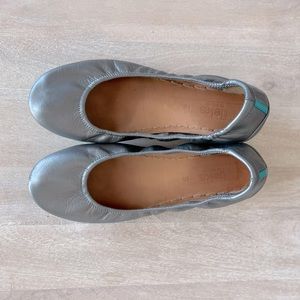 Tieks - Metallic Pewter
